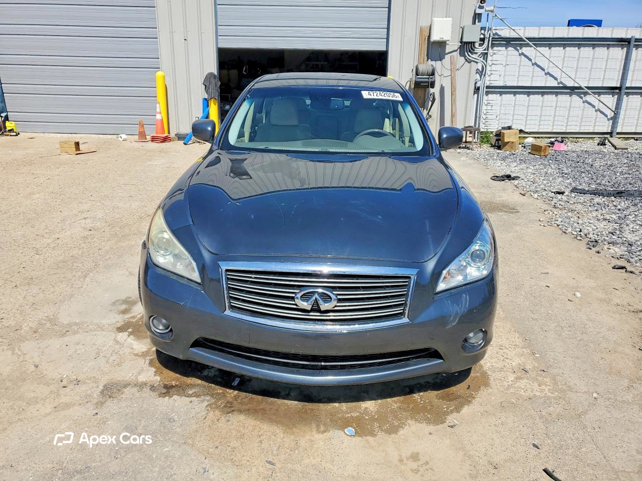 Infiniti M 2012