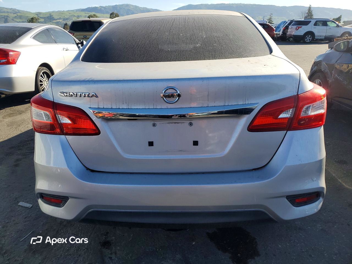 Nissan Sentra 2018