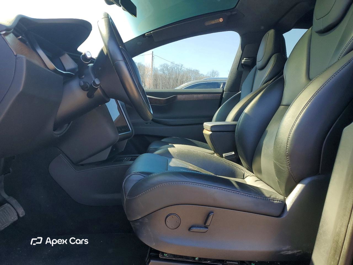 Tesla Model X 2019
