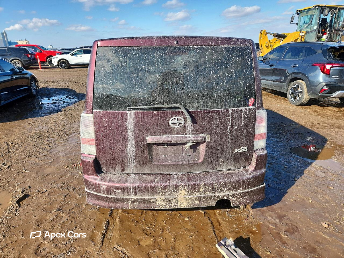 Scion xB 2005