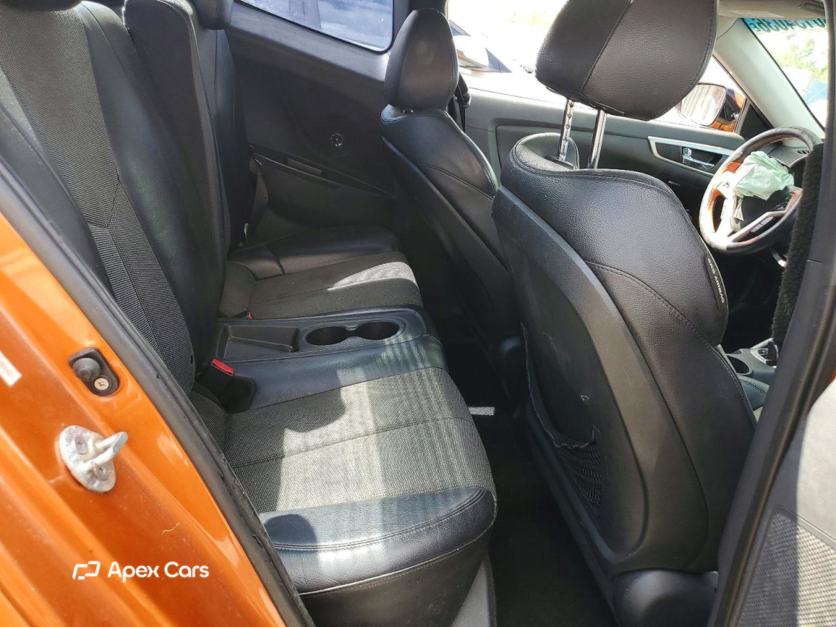 Hyundai Veloster 2012
