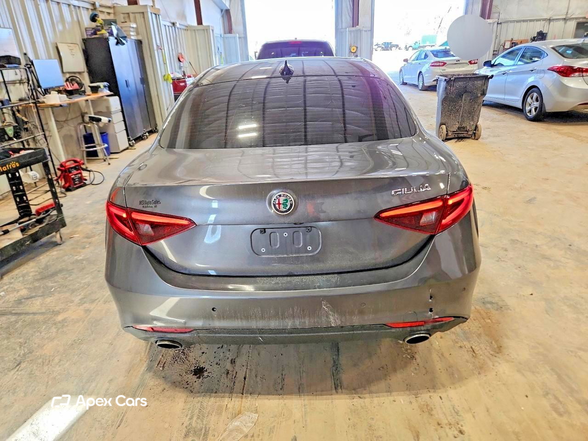 Alfa Romeo Giulia 2017
