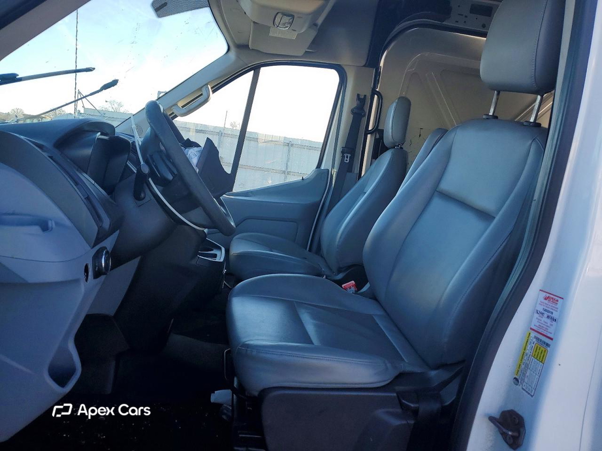 Ford Transit 2015