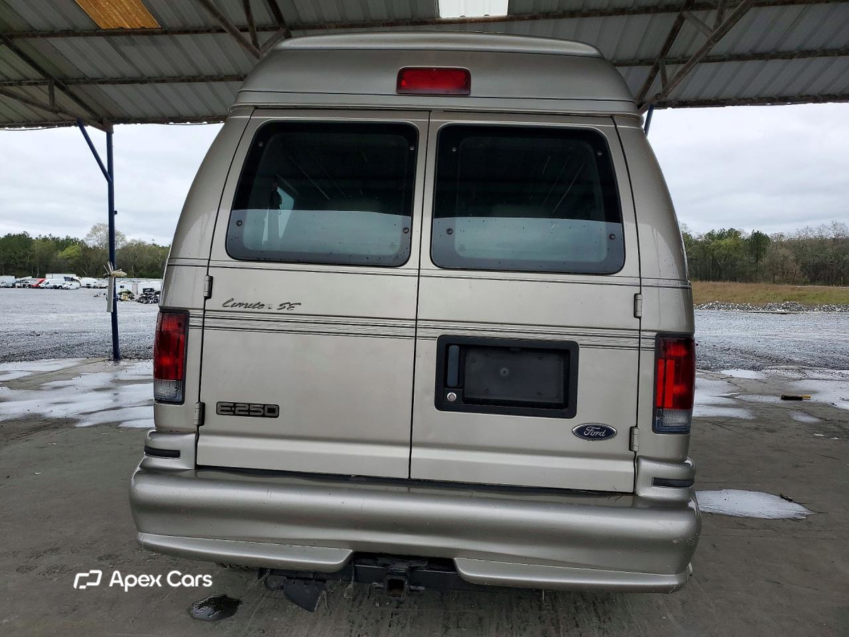 Ford Econoline 2002