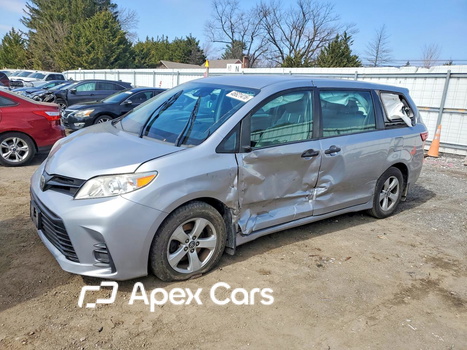 Toyota Sienna 2018 - Image 1 of 13