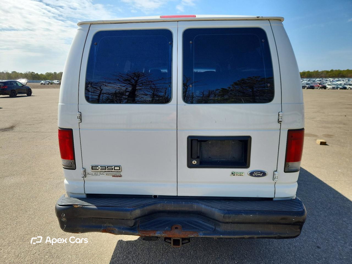 Ford Econoline 2009