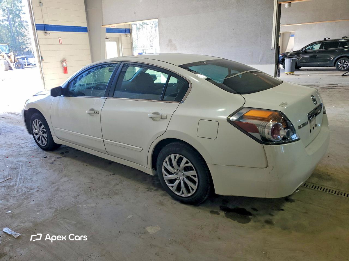Nissan Altima 2012