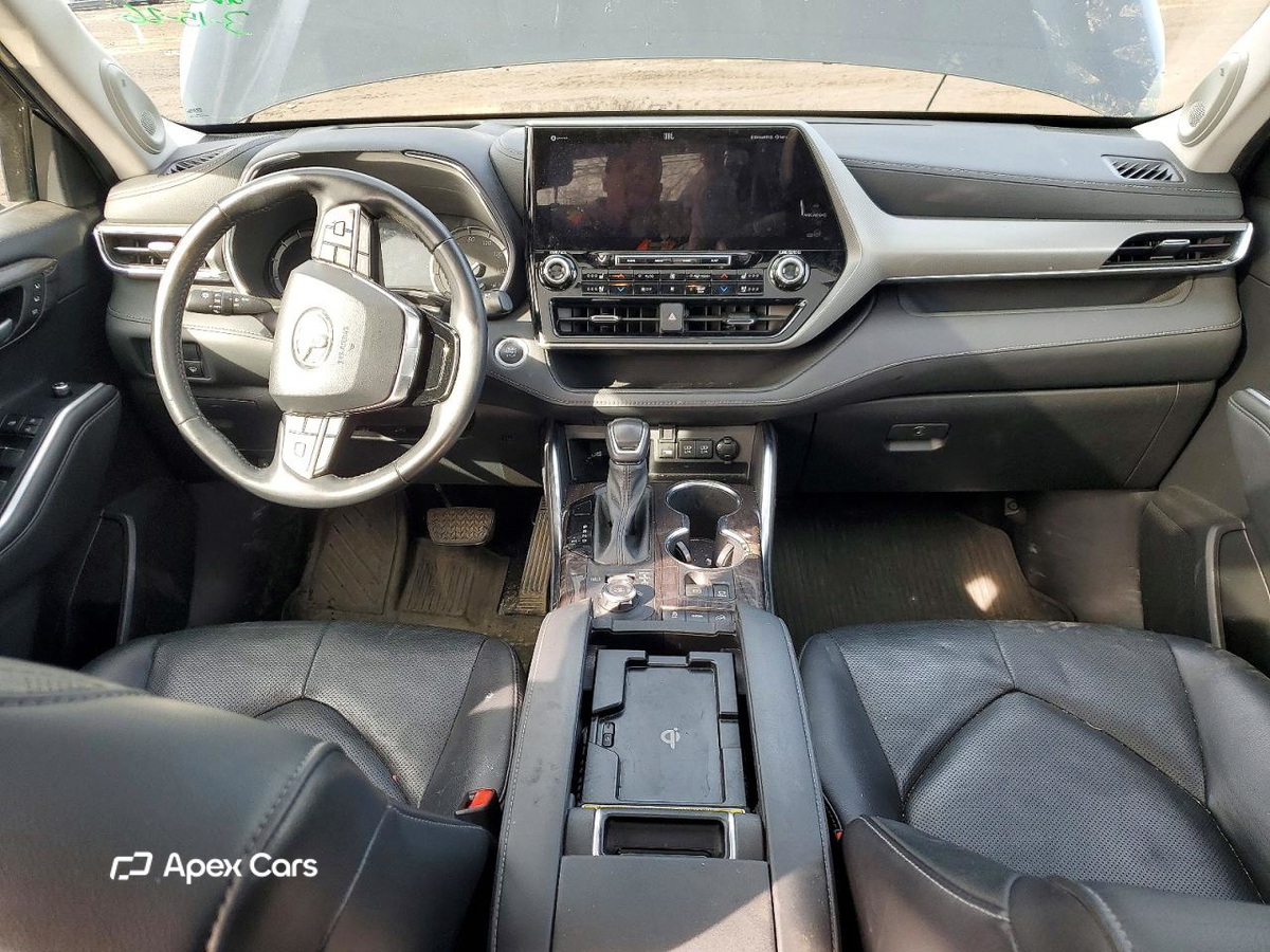 Toyota Highlander 2021