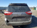 Toyota Sienna 2016