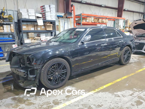 Chrysler 300 2013 - Image 1 of 13