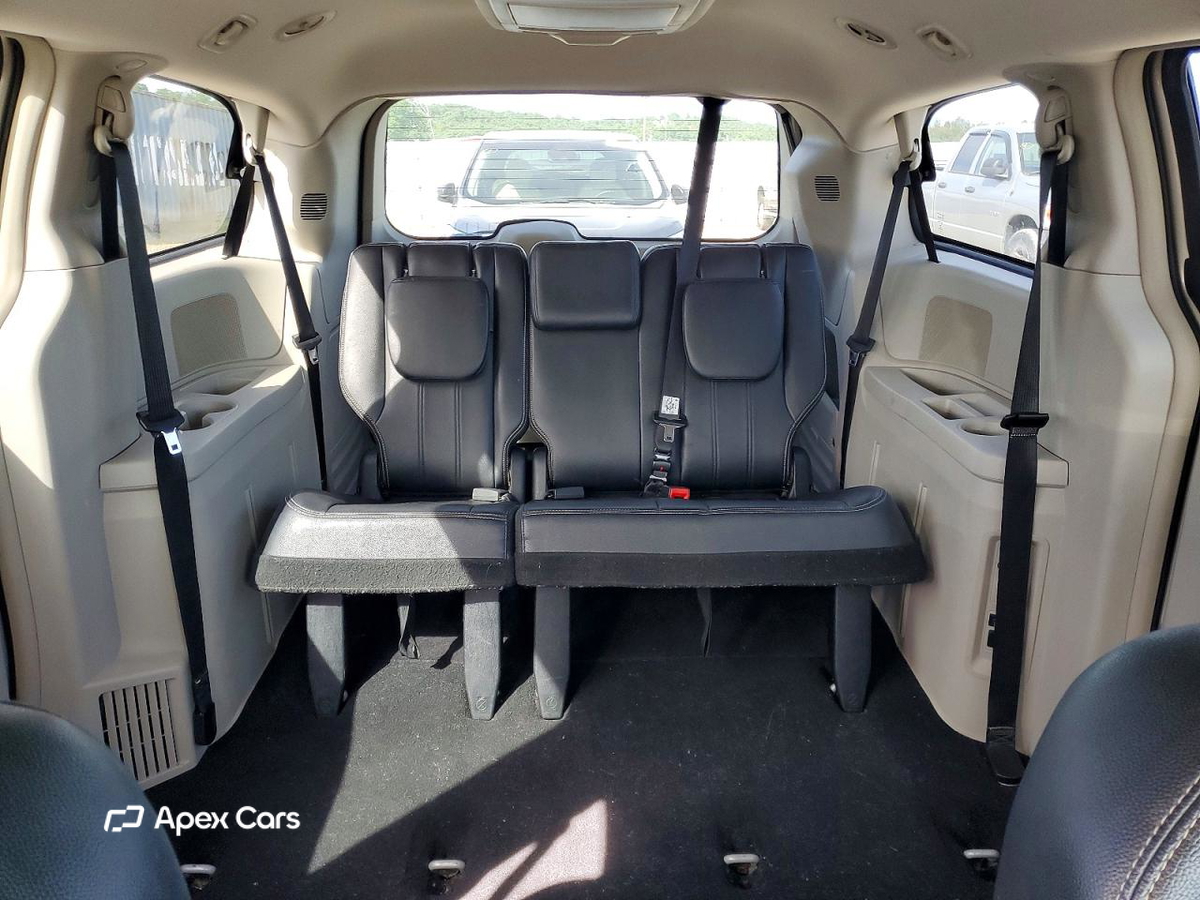 Chrysler Voyager 2013