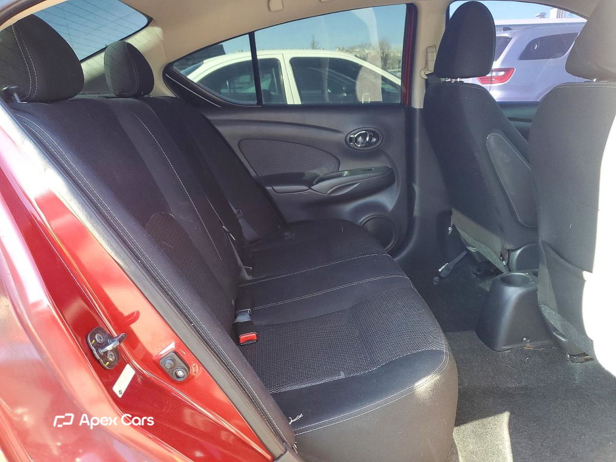 Nissan Versa 2016