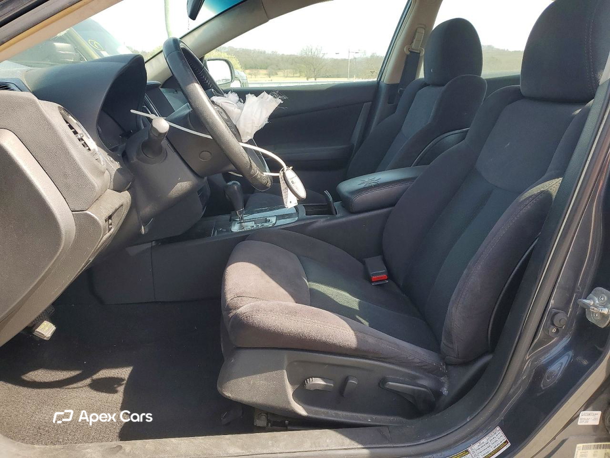 Nissan Maxima 2011