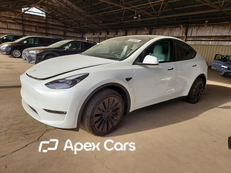Tesla Model Y 2024 - Image 1 of 12