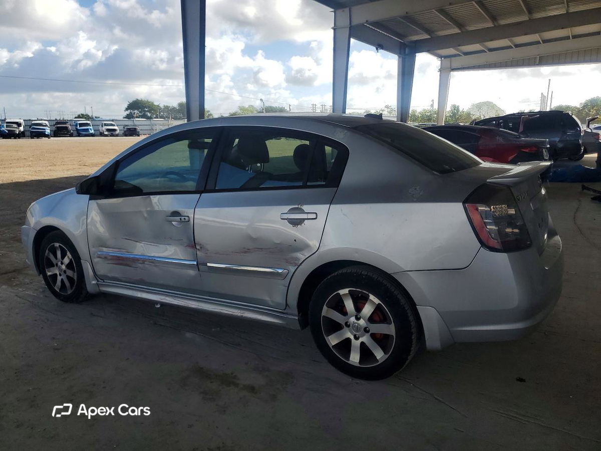 Nissan Sentra 2012