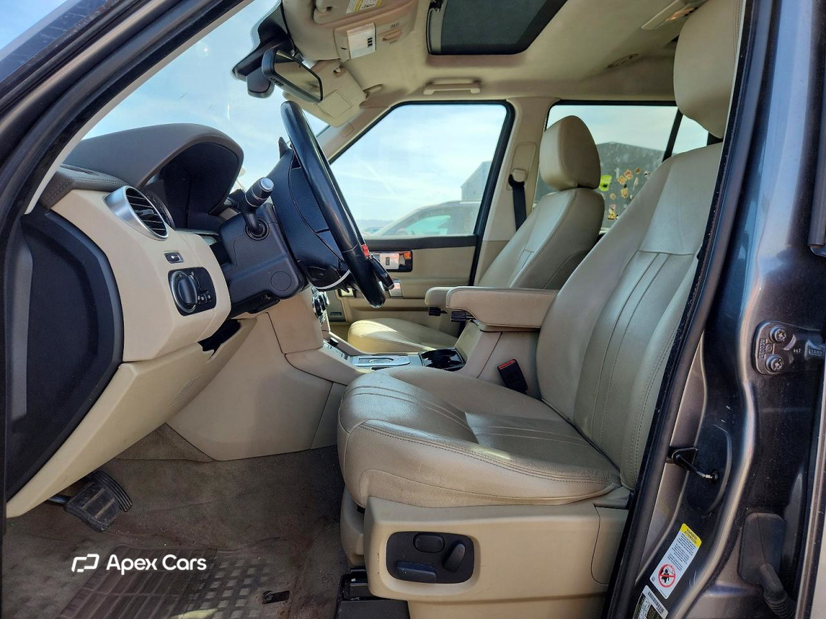 Land Rover LR4 2016
