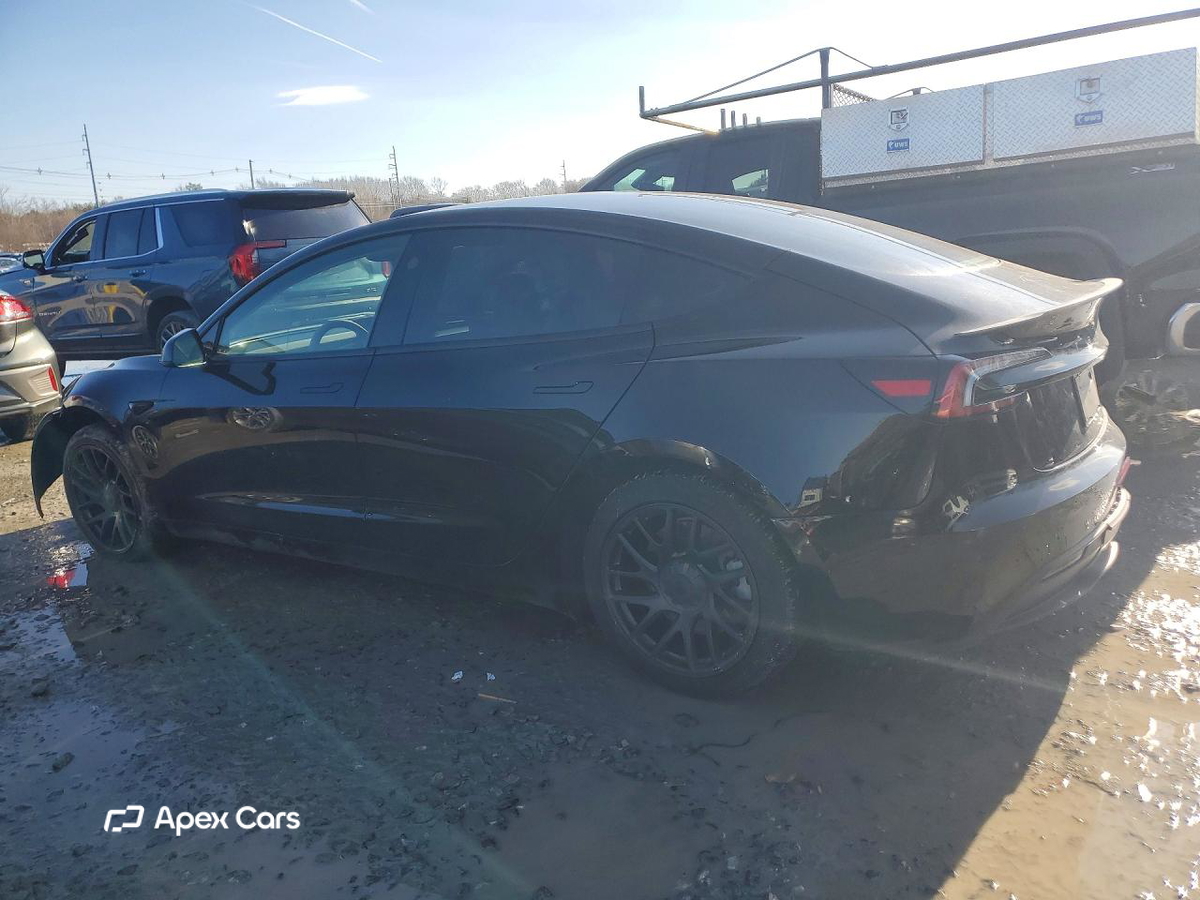 Tesla Model 3 2024