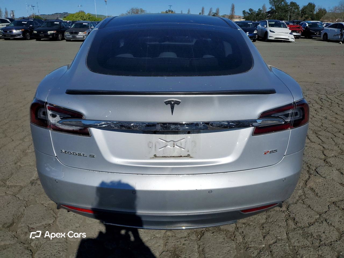 Tesla Model S 2013
