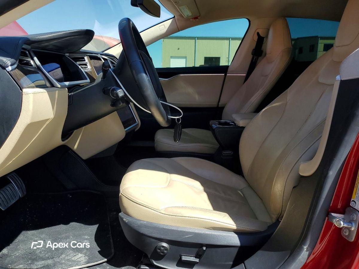 Tesla Model S 2013