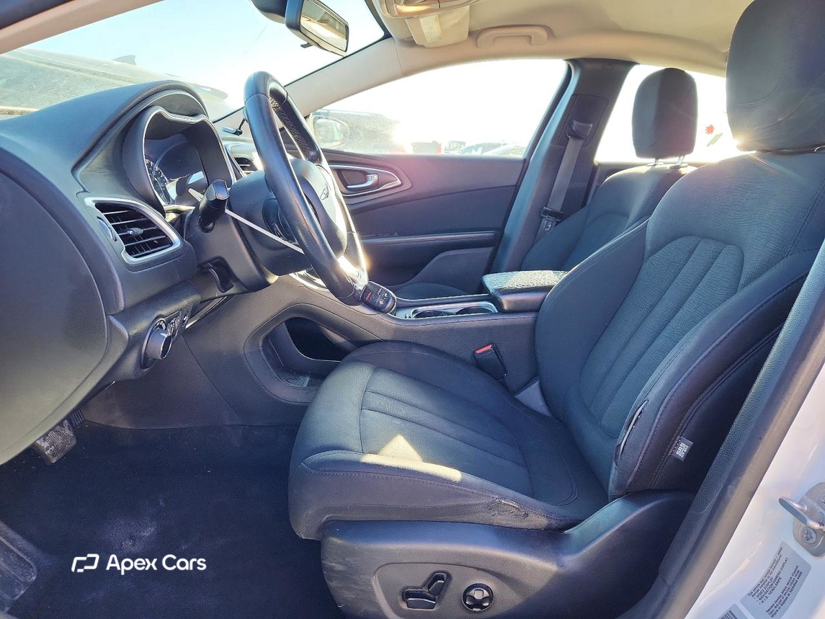 Chrysler 200 2015