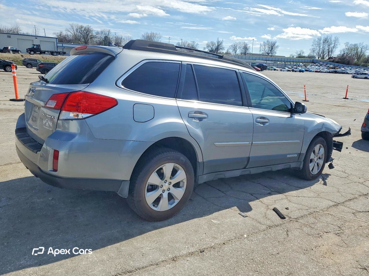 Subaru Outback 2011