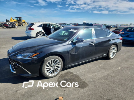 Lexus ES 2021 - Image 1 of 12