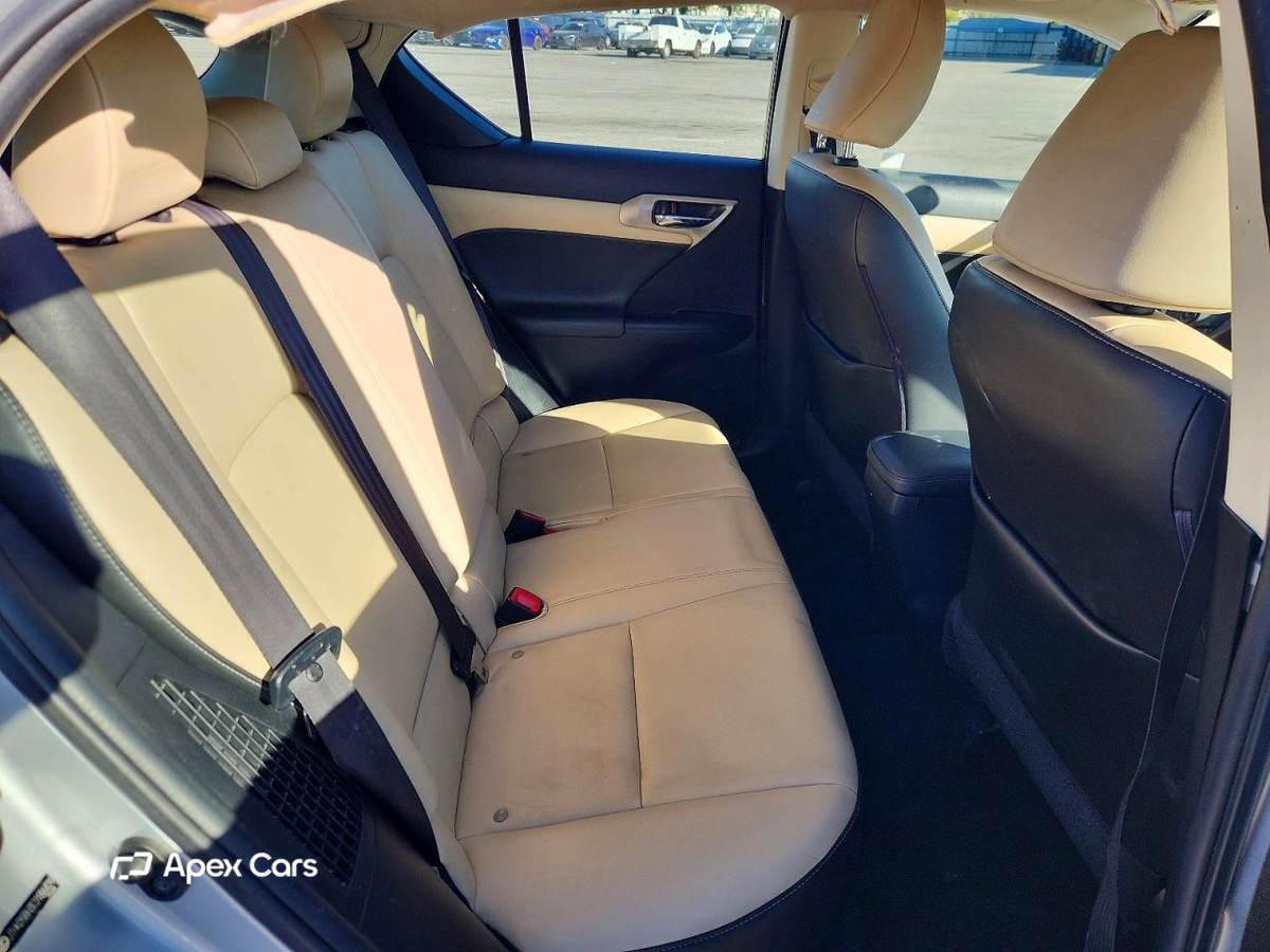 Lexus CT 2014