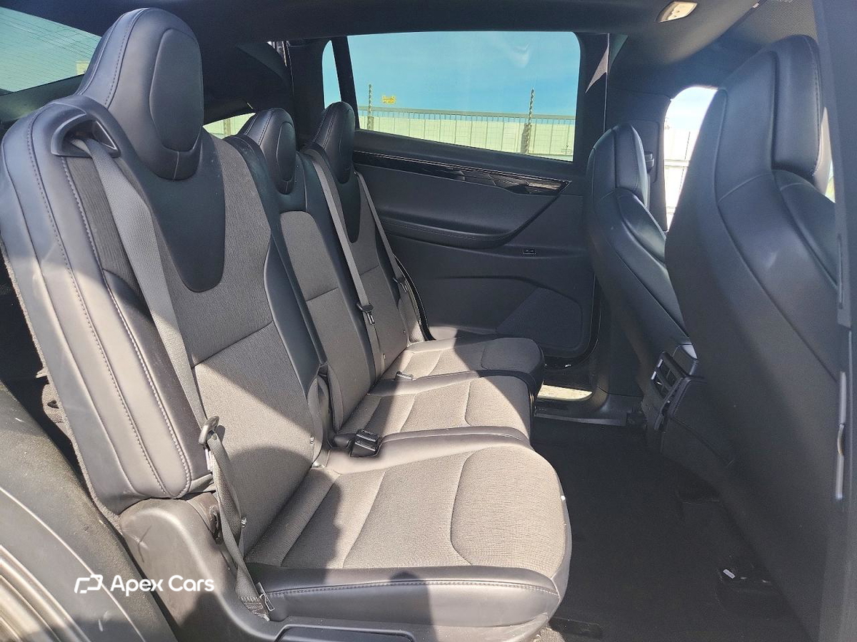 Tesla Model X 2018
