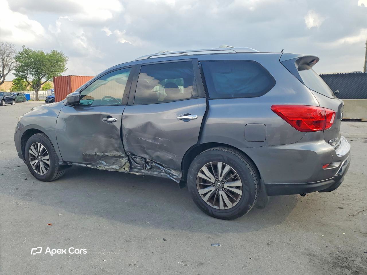 Nissan Pathfinder 2017