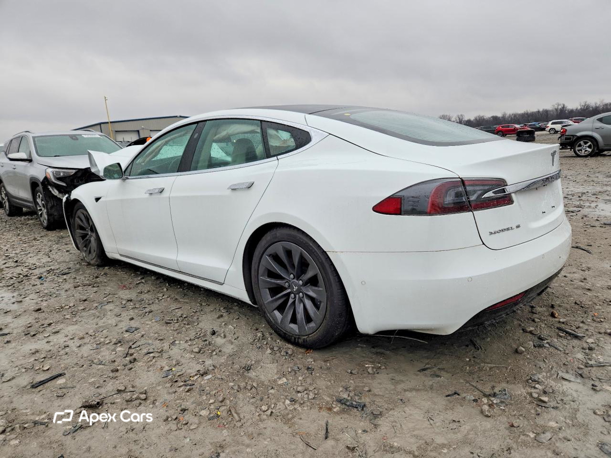 Tesla Model S 2018