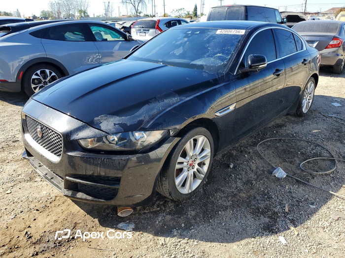 2019 Jaguar XE - Image 1 of 5