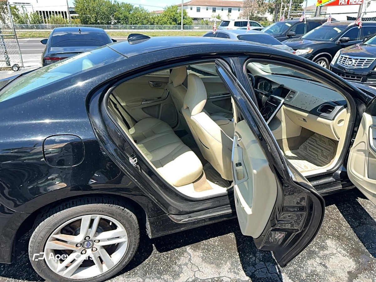 Volvo S60 2015