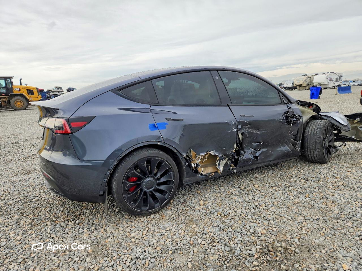 Tesla Model Y 2021