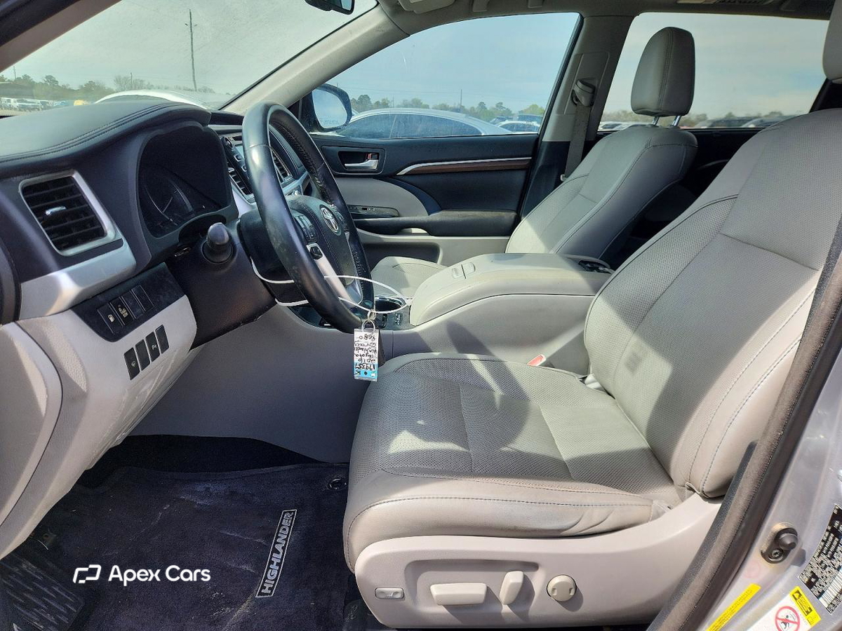 Toyota Highlander 2016