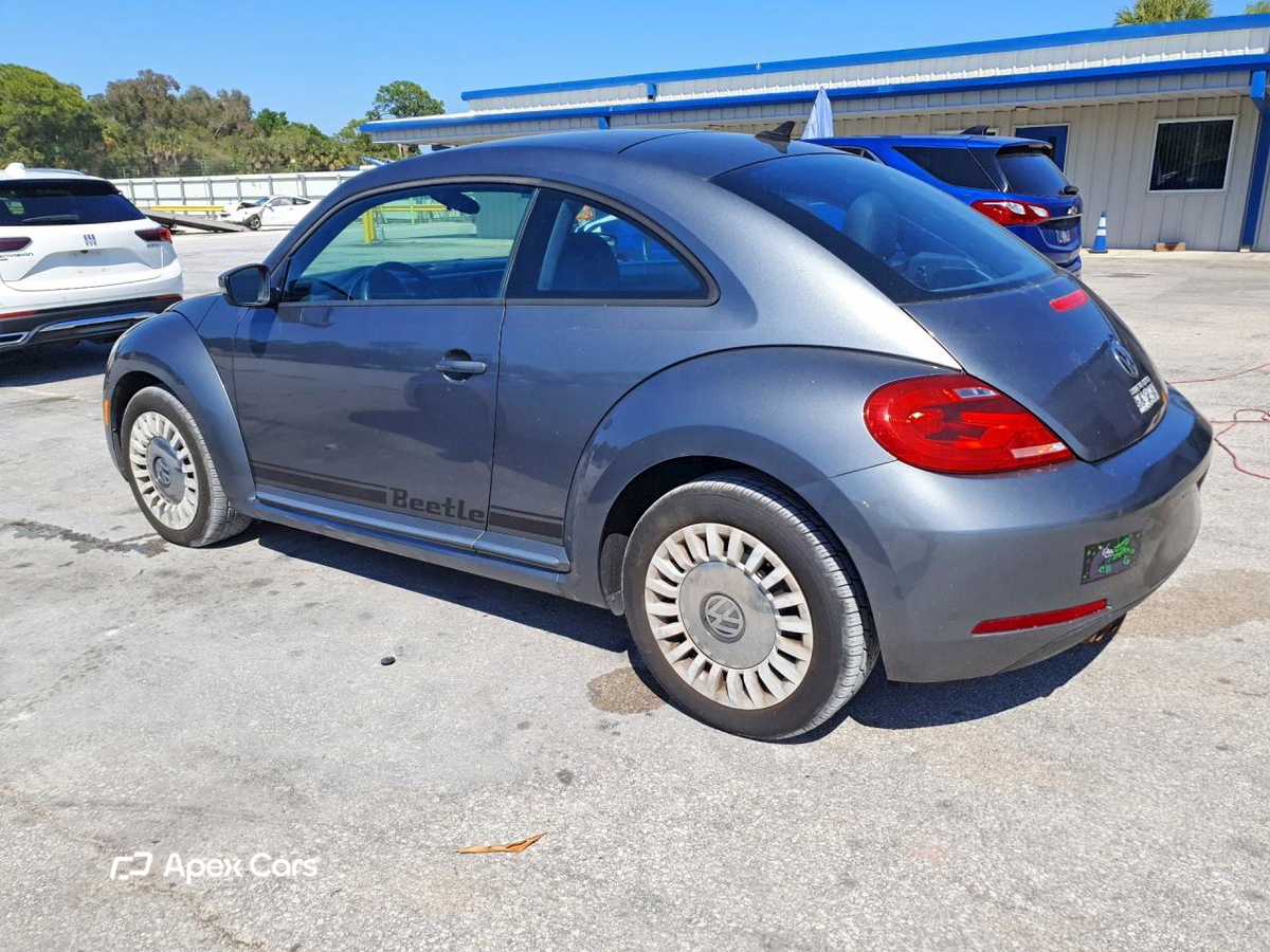 Volkswagen Beetle 2014
