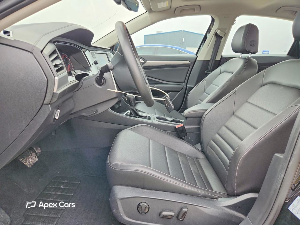Volkswagen Jetta 2021