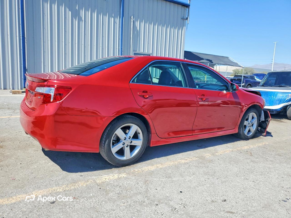Toyota Camry 2012