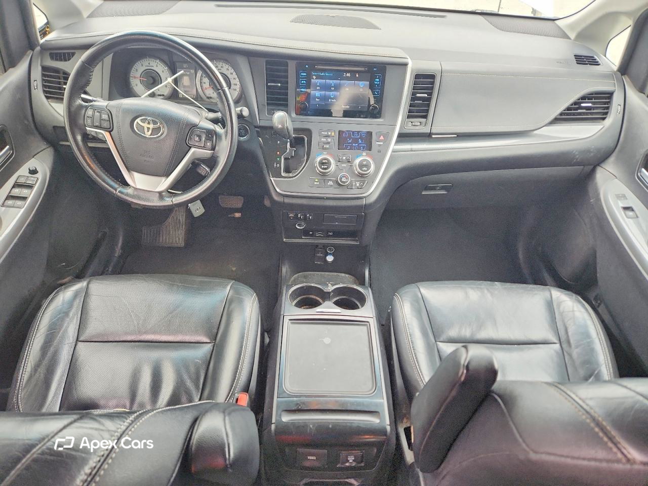 Toyota Sienna 2015