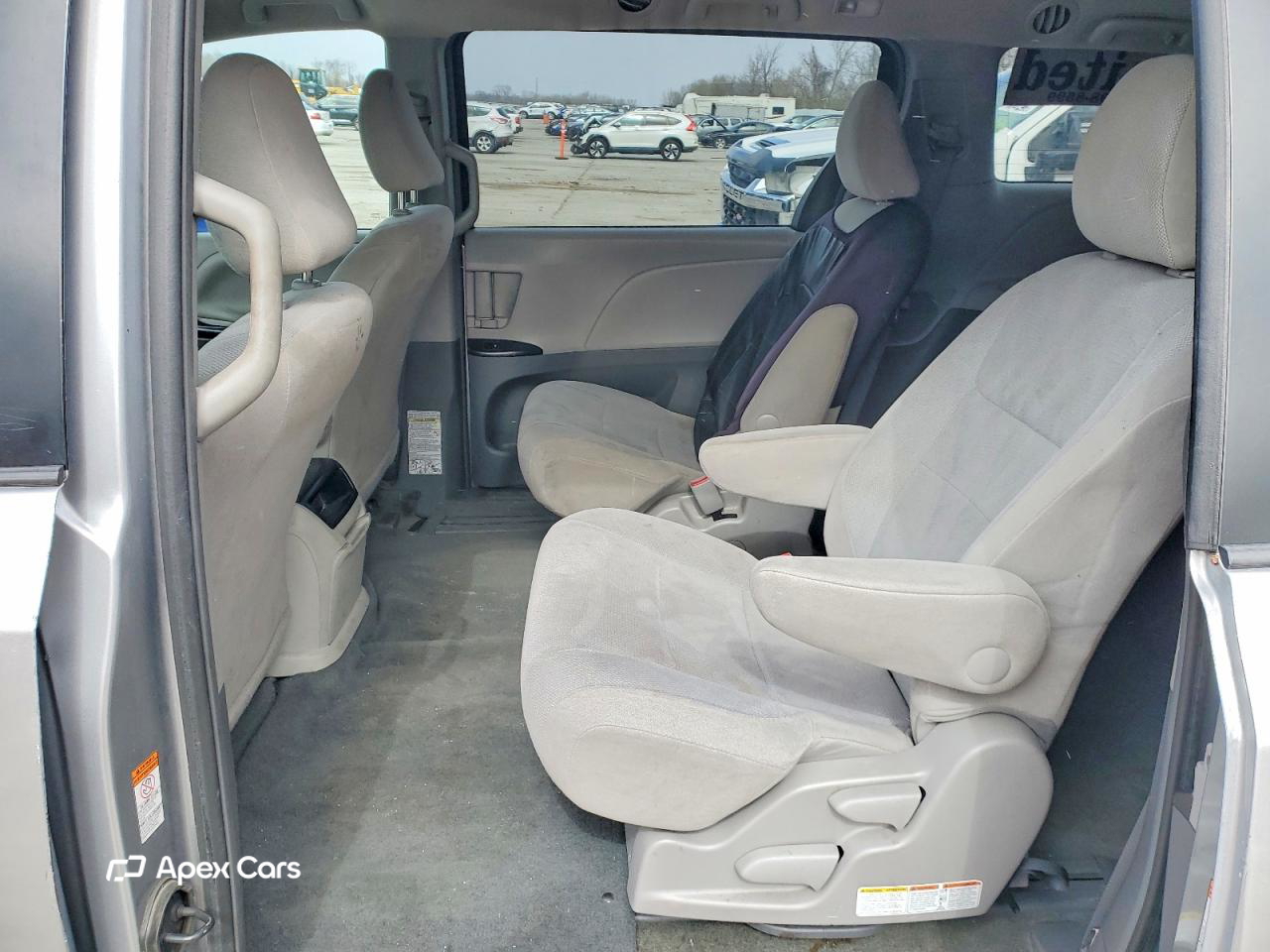 Toyota Sienna 2016