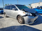 Toyota Sienna 2014
