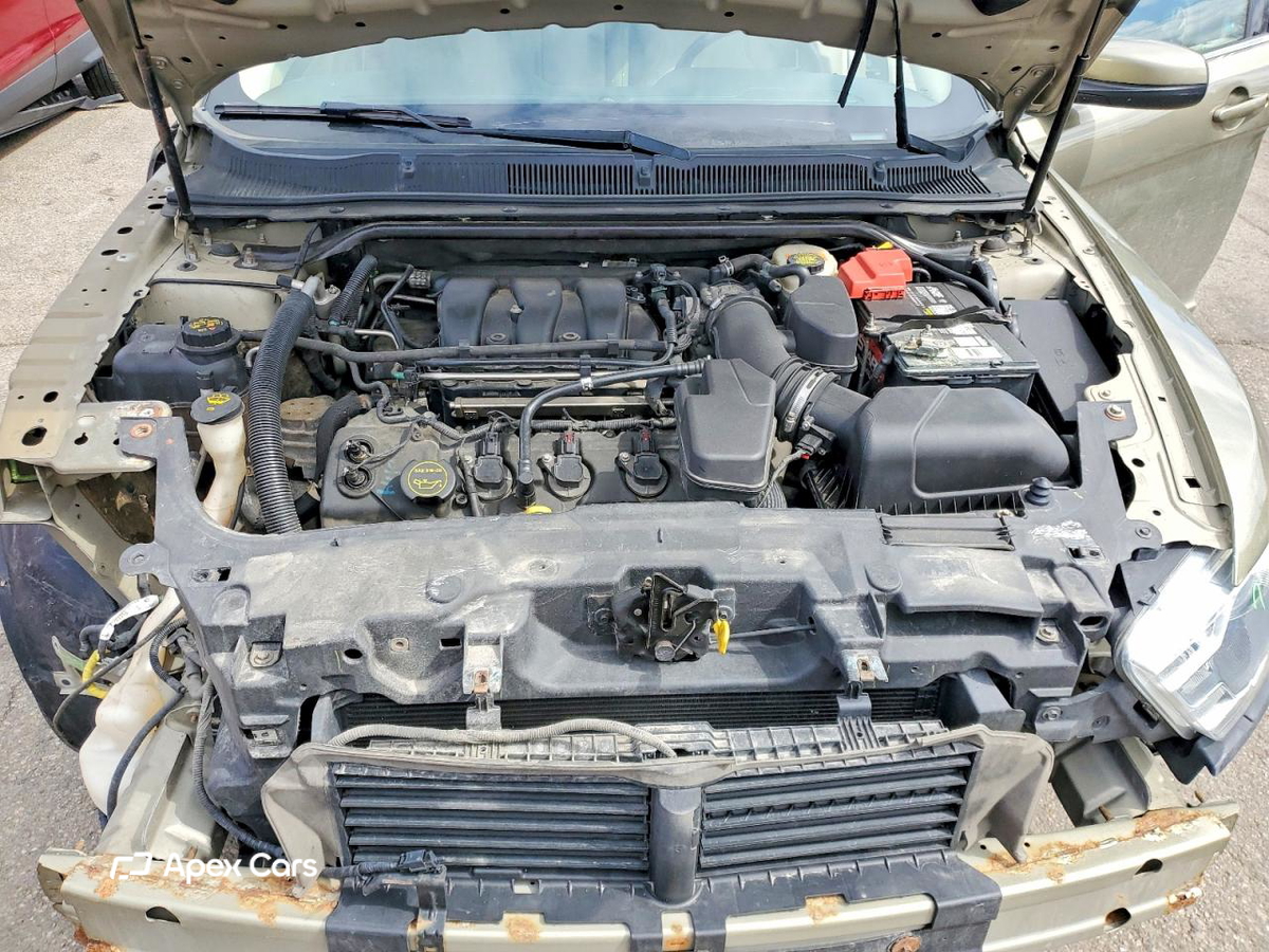 Ford Taurus 2013
