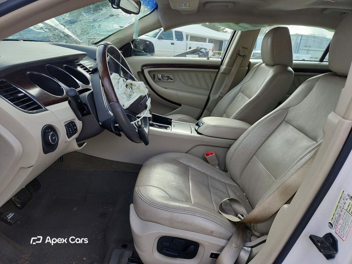 Ford Taurus 2011