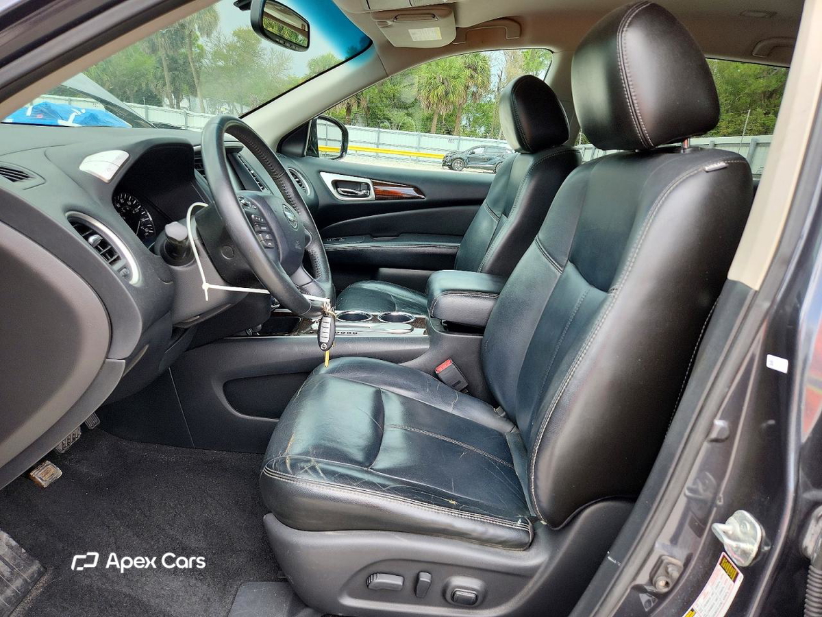 Nissan Pathfinder 2013