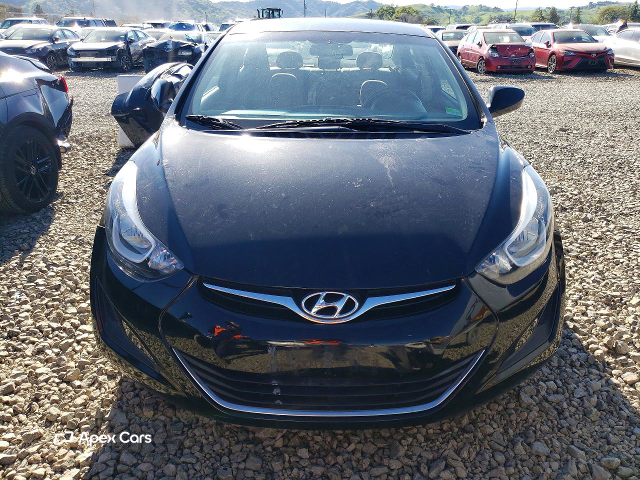 Hyundai Elantra 2016