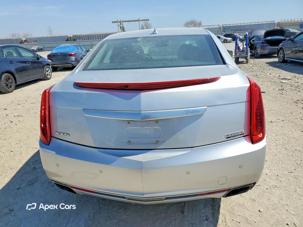 Cadillac XTS 2013