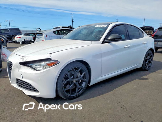 Alfa Romeo Giulia 2021 - Image 1 of 12