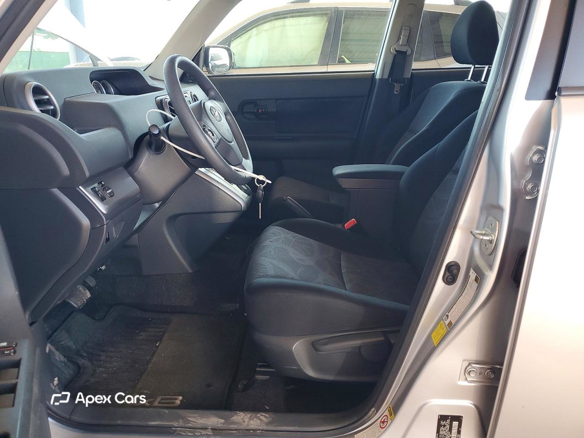 Scion xB 2012