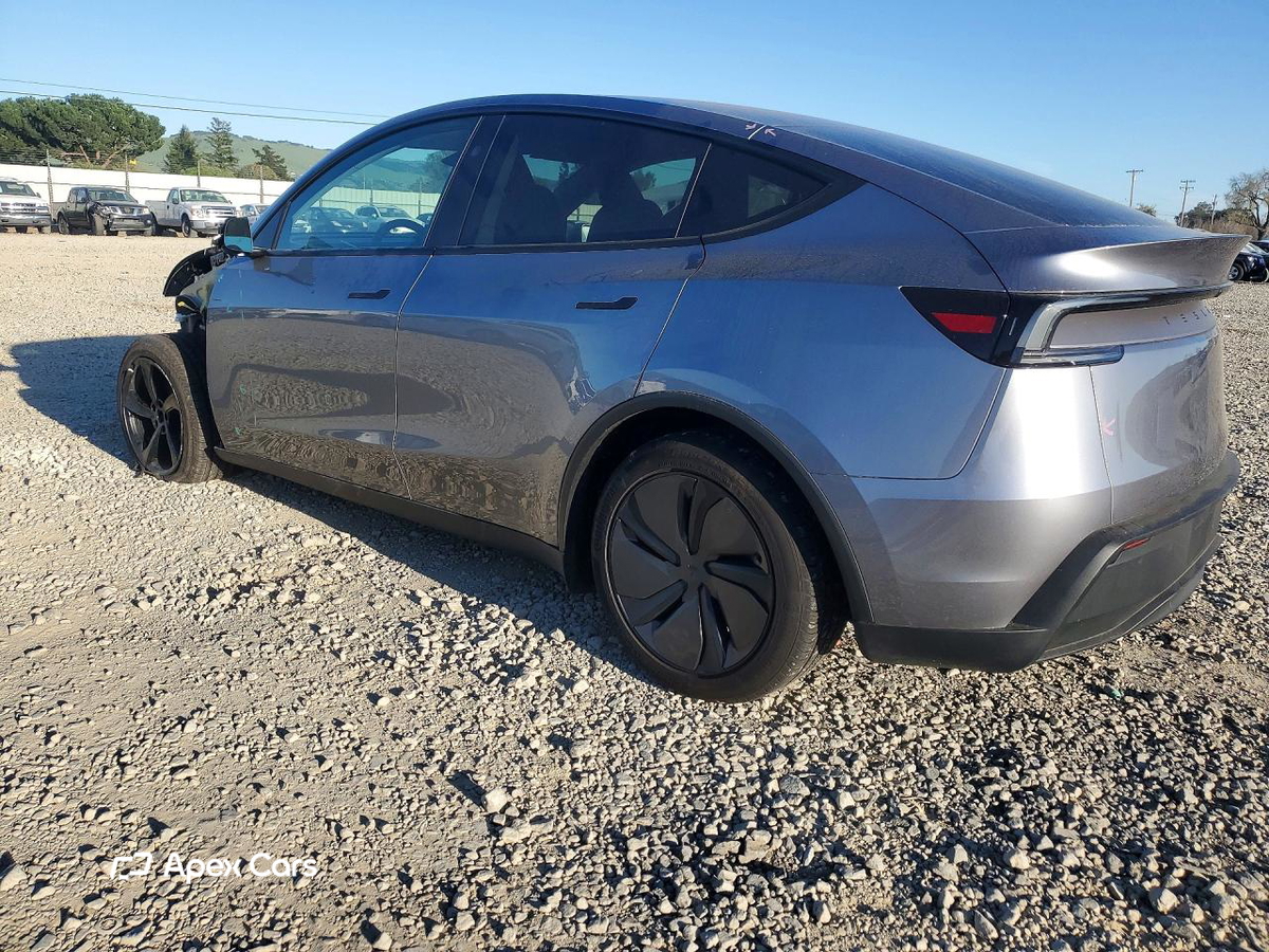 Tesla Model Y 2026