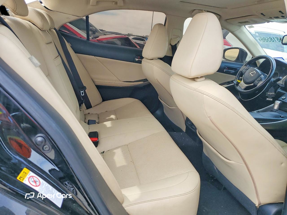 Lexus IS 2016