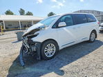 Toyota Sienna 2011